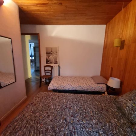 Gite Rue Tranquille Padern Kültér fotó