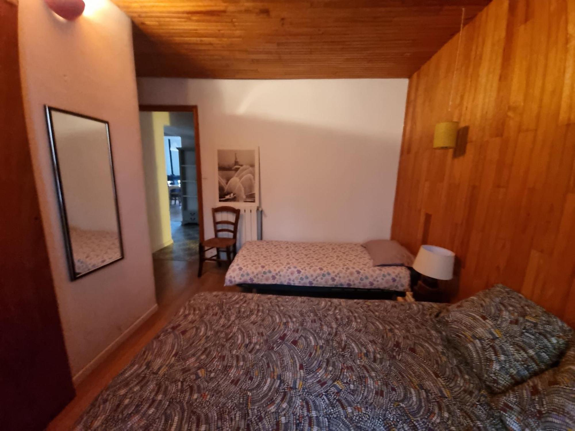 Gite Rue Tranquille Padern Kültér fotó