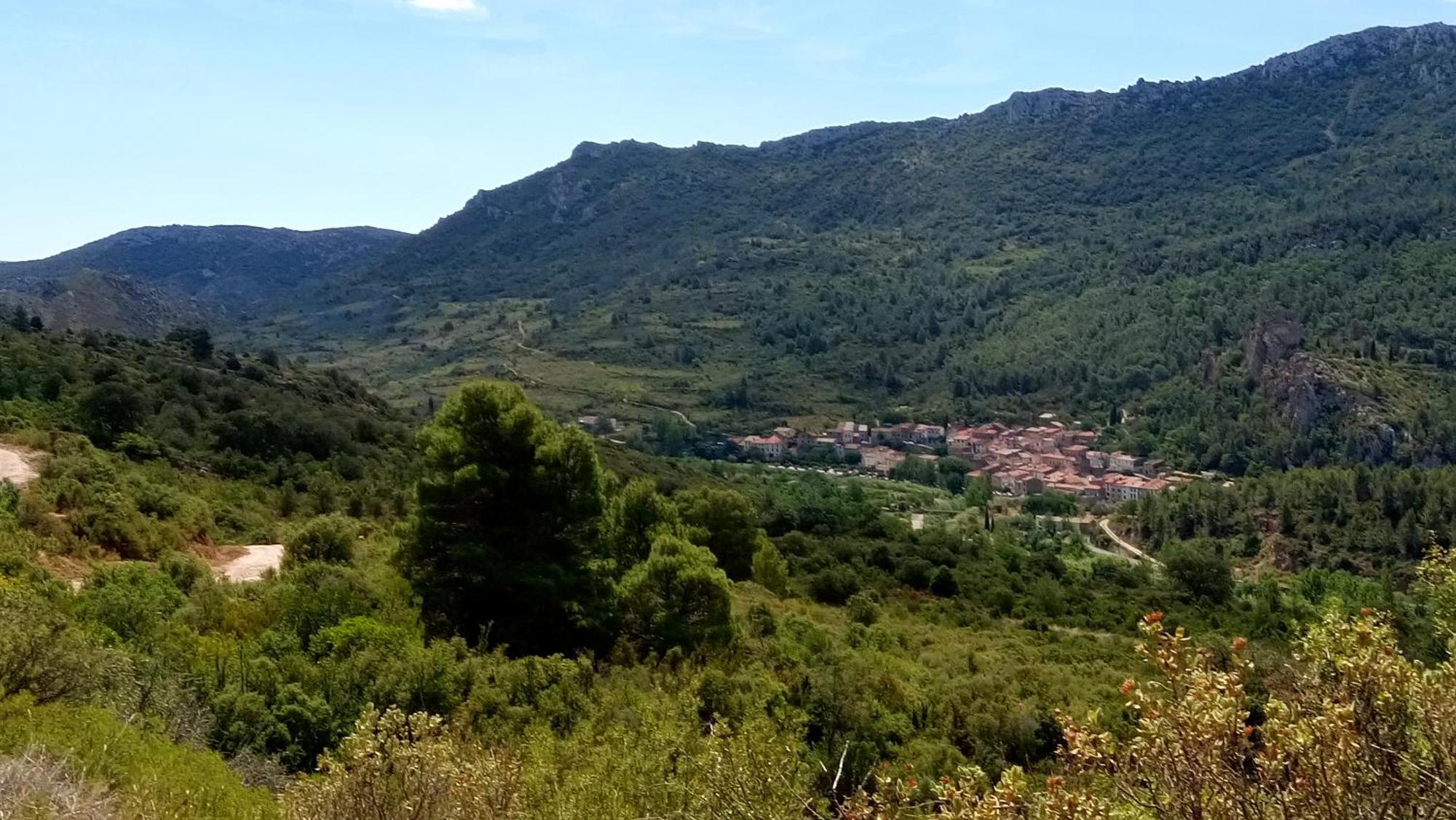 Gite Rue Tranquille Padern Kültér fotó